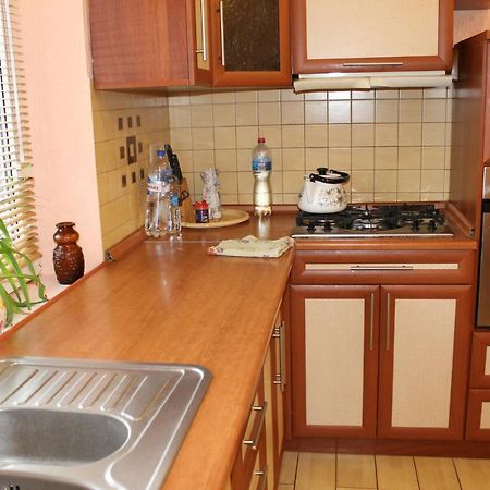 Studio apartment Chernihiv Ngoại thất bức ảnh