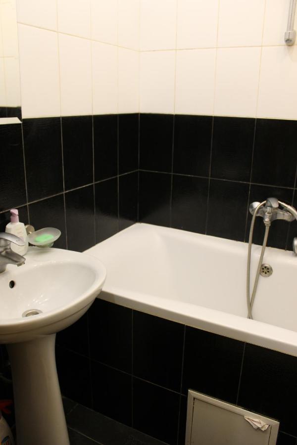 Studio apartment Chernihiv Ngoại thất bức ảnh